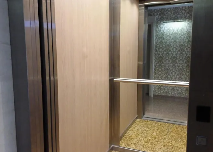 דירה морски диамант וארנה