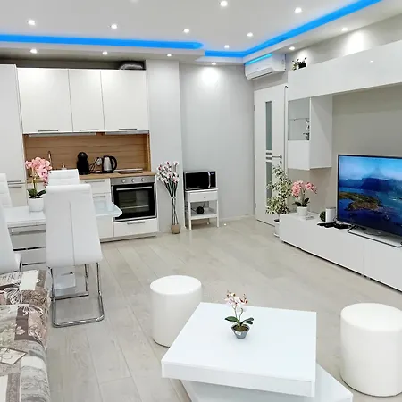 Apartment морски диамант